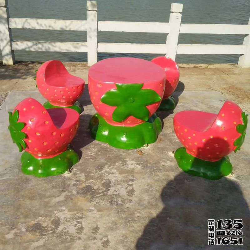游樂場擺放水果草莓組合桌椅玻璃鋼休閑座椅 游樂場擺放水果草莓組合桌椅玻璃鋼休閑座椅